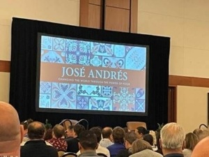 Pantalla con nombre Chef José Andrés
