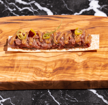 Lámina de pan_Tartar de solomillo iberico